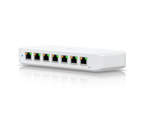 מתג מנוהל קומפקטי UniFi עם 8 פורטים PoE+ והספק 210W דגם USW-Ultra-210W-EU