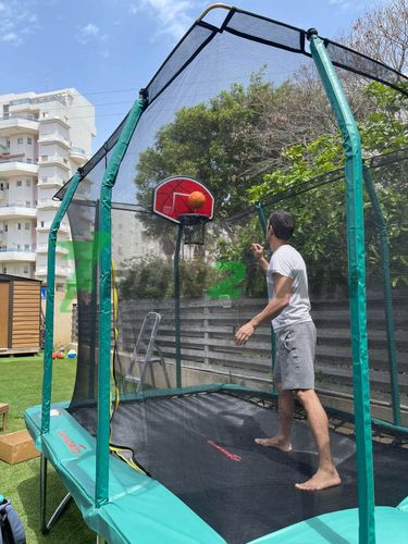 מתקן סל לטרמפולינות