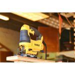 מסור אנכי חשמלי 650W דגם DeWALT DWE349