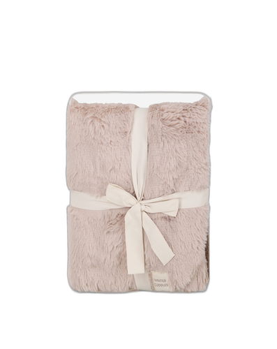 שמיכת FLUFFY פרווה טקסטורלית עם קטיפה בצבע ורוד בהיר
