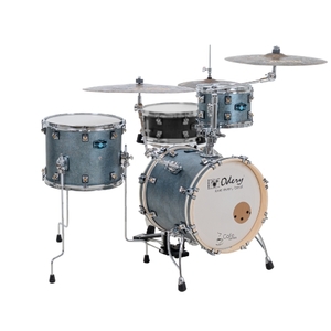 מערכת תופים "16 קומפקטית 4 חלקים + איבזור מסדרת CAFEJAZZ [2 אריזות] בצבע  Blue Orbit  מבית 