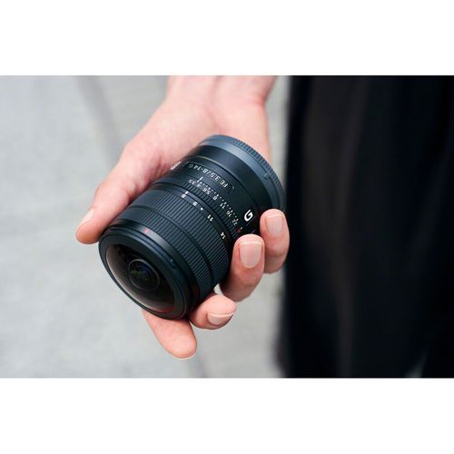 עדשה Sony FE 8-14mm f/3.5 Fisheye G