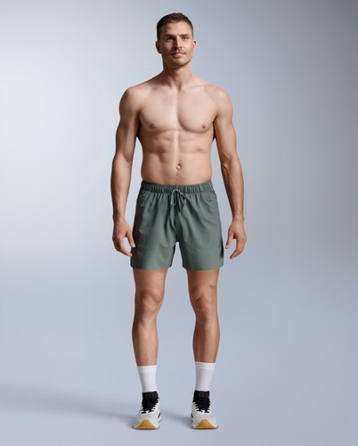 מכנסי 2XU Motion 5 Inch קלים ונושמים
