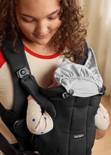 מנשא דגם הולד HOLD - אייר מש שחור