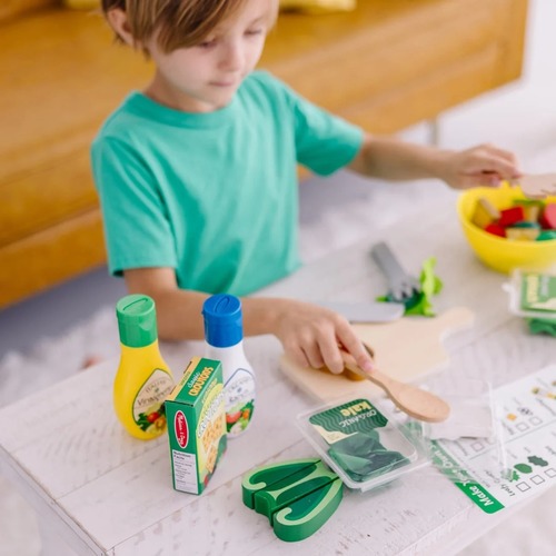 ערכה מעץ חיתוך והכנת סלט מבית מליסה ודאג Melissa and Doug