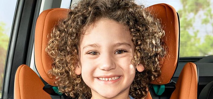כסא הגבהה לילד לרכב: מתי לעבור, איזה סוג מומלץ וממה להיזהר?