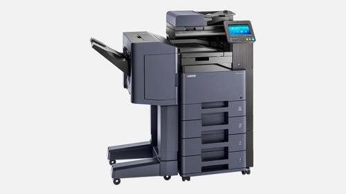 מכונת צילום משולבת לייזר צבעונית KYOCERA TASKalfa 408ci – מבט בזווית עם יחידת גימור חיצונית וארבע מגירות נייר