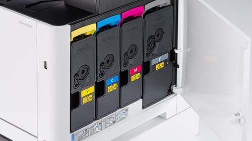 מדפסת לייזר צבעונית משולבת KYOCERA ECOSYS M5526cdw – מארז הטונר פתוח
