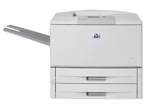 מדפסת לייזר שחור-לבן HP LaserJet 9040dn – מבט קדמי-אלכסוני עם מגש הפלט הצידי