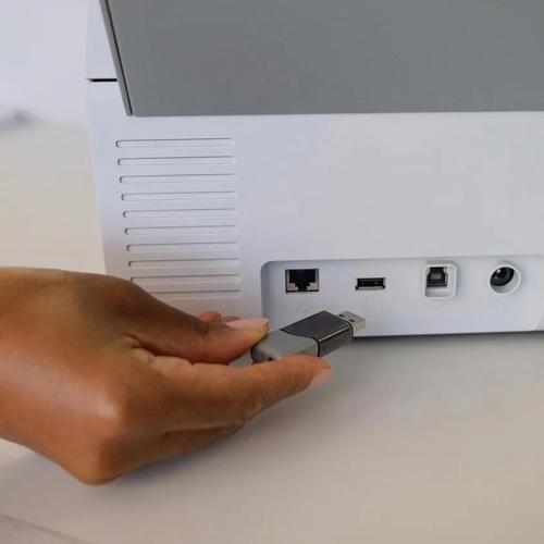 סורק מסמכים שולחני מקצועי BROTHER ADS-4900W – חיבורי USB בגב המכשיר