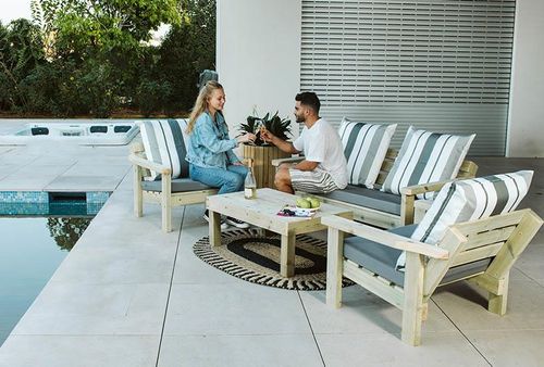 פינת זולה איכותית מעץ אורן מלא – דגם סן טרופה