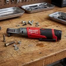 רצ'ט נטען D3/8 12V כולל שתי סוללות 2AH ומטען מבית Milwaukee מילווקי