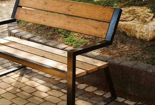ספסל רחוב איכותי מברזל ועץ – דגם קלגרי – תמונה 4