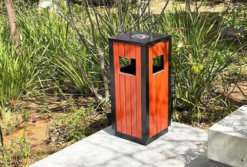 אשפתון מרובע איכותי לחוץ עם מאפרה – דגם אוטרכט – תמונה 7