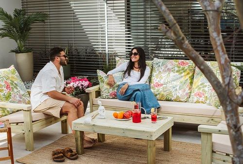 ספסל לאונג׳ תלת-מושבי מעץ אורן עם מזרן וכריות – דגם לימסול – תמונה 2