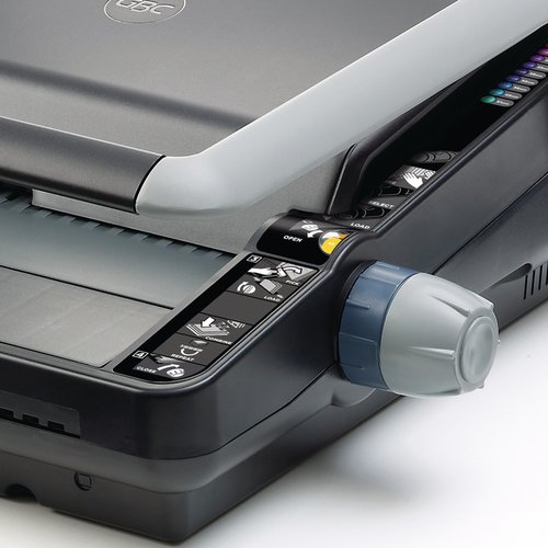 מכונת כריכה GBC MultiBind 230 – תקריב ידית הכוונון ולוח ההוראות