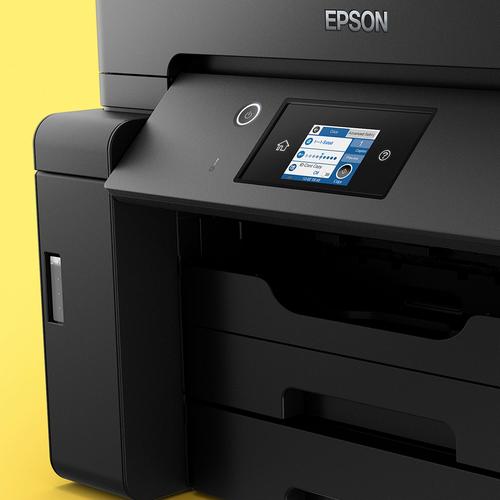 מדפסת משולבת Epson EcoTank M15140 A3 – תקריב מסך מגע ומיכל דיו קדמי