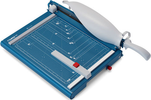גליוטינה Dahle 565 - מבט אלכסוני עם מגן הבטיחות הסגור