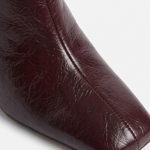 נעל עקב STEVE MADDEN מידות 35.5-41 לנשים בגוון שחור פלטפורמה - תקריב