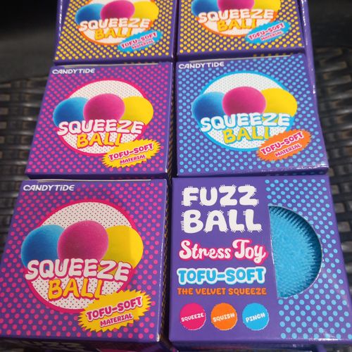 סקווישי  טופ טרנד דו כדור צבעוני בקופסה - SQUEEZE BALL