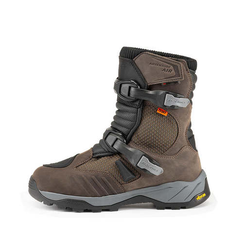 מגפי רכיבה אדוונצ'ר נמוך פורמה חום – FORMA ADVENTURE AIR LOW DRY