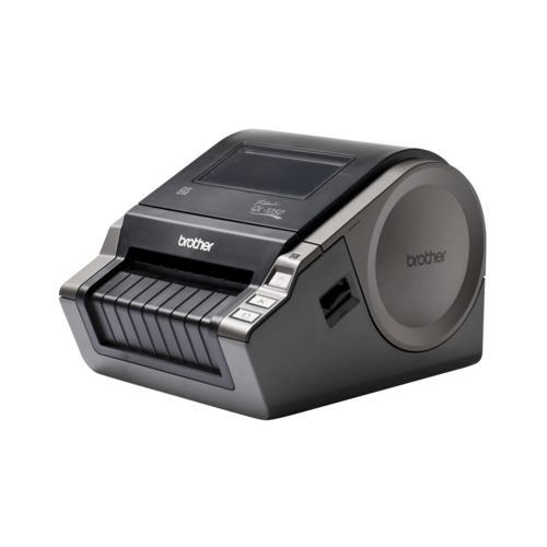 מדפסת מדבקות Brother QL-1050 – מבט בזווית עם גליל התוויות