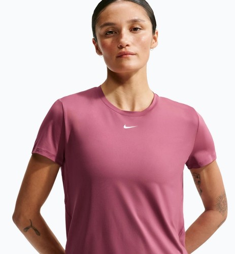 חולצת דריי פיט נייק  Nike One Classic Training Shirt | נשים