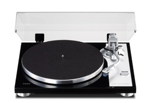 פטיפון קלאסי Teac TN-4D צבע שחור