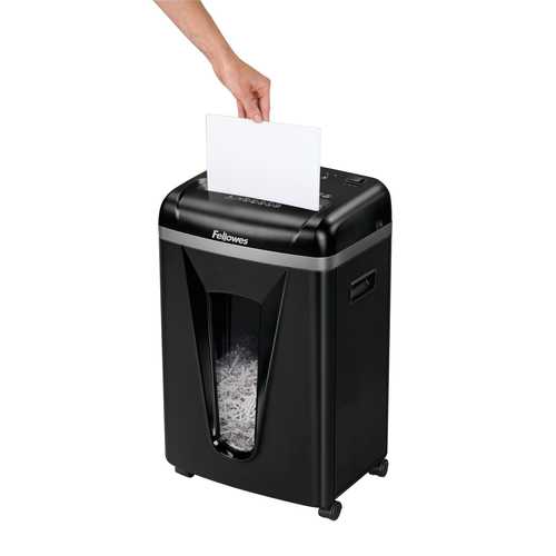 מגרסה Fellowes Powershred 450M – בזמן הזנת דף נייר