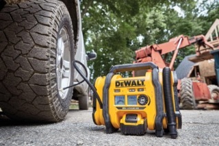 קומפרסור / מנפח אוויר נטען DeWalt 20V MAX (גוף בלבד)