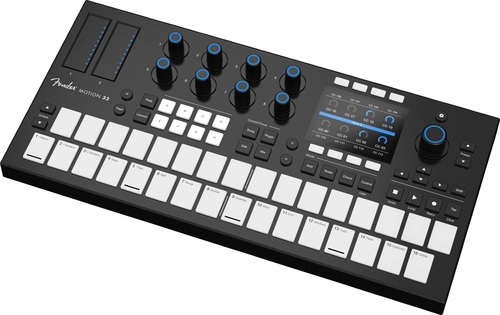 זווית נוספת fender studio motion 32 controller
