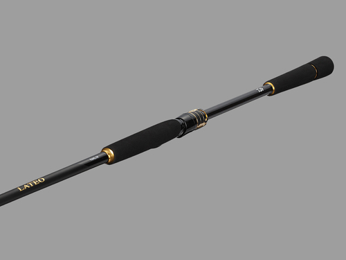 חכת ספינינג דייהו לאטאו Daiwa Lateo 90L-K לדייג לברקים ,פלמידות ועוד טורפים מחוף הים ומהמזח תמונה חלקית מהחכה