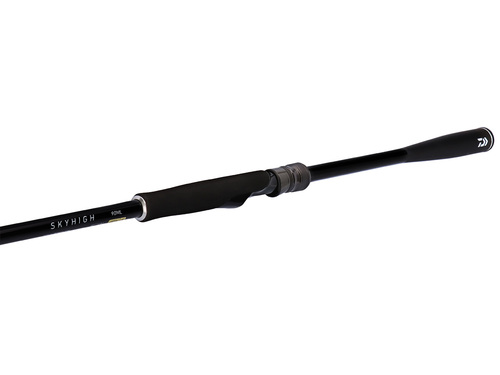 חכת ספינינג דאיווה סקייהיי Daiwa Skyhigh 90ML לדייג פלמידות,לברקים וטורפים מחוף הים תמוה של המחזיק רולר