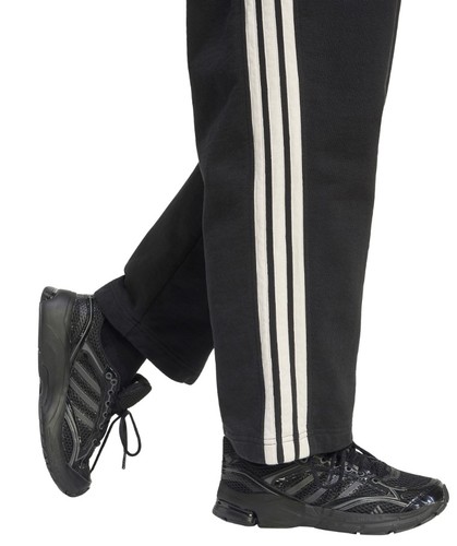 מכנס אדידס adidas 3-Stripes Barrel Sweatpants | נשים