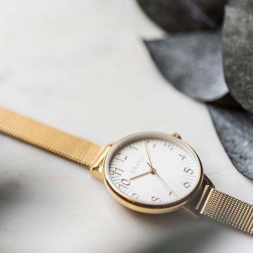 שעון OBAKU דגם V237LXGIMG לאישה לוח לבן רצועת Mesh רשת מפלדת אל חלד בצבע זהב – תמונה 2