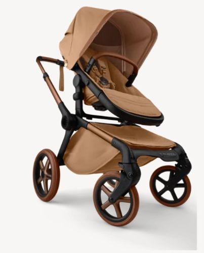 עגלת בוגבו פוקס 5 החדשה Fox 5 Bugaboo מתקפלת בקלות ביד אחת עם העריסה מהדורה מוגבלת Stella McCartney
