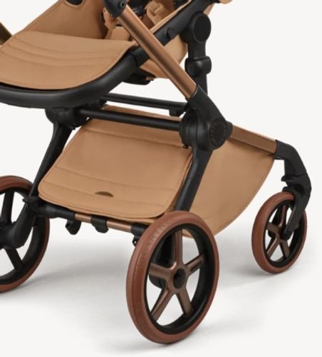 עגלת בוגבו פוקס 5 החדשה Fox 5 Bugaboo מתקפלת בקלות ביד אחת עם העריסה מהדורה מוגבלת Stella McCartney