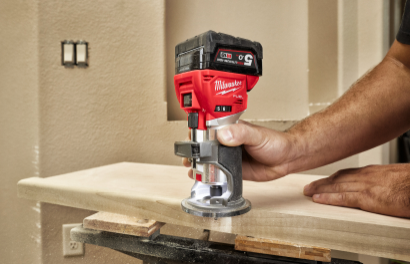רוטר / טרימר נטען לעץ Milwaukee M18 FTR-0X 18V FUEL במזוודה - גוף בלבד EN