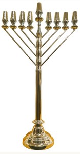 חנוכיה גדולה חב"ד