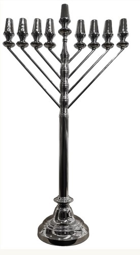 חנוכיה גדולה חב"ד