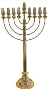 חנוכייה גדולה קלאסית זהב