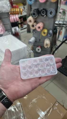 תבנית סיליקון ליצירת יהלומים ואבני חן קטנים