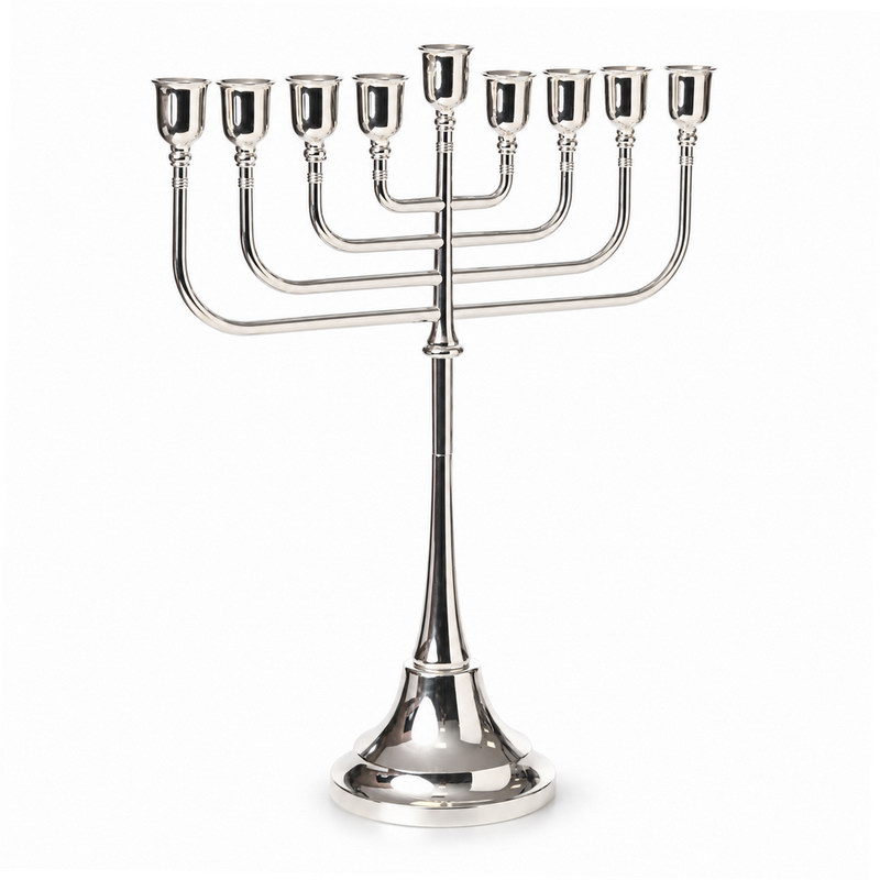 חנוכיית כנסת מהודרת ממתכת בגוון כסף