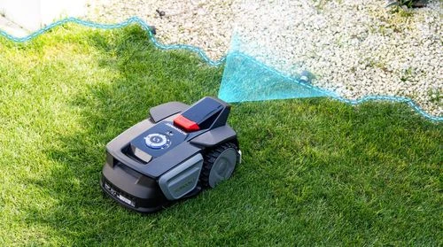רובוט לכיסוח דשא SUNSEEKER V1 – ניווט חכם ללא חוט תיחום וזיהוי גבולות המדשאה באמצעות מערכת מצלמה Vision AI