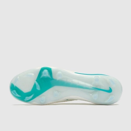 נעלי כדורגל מקצועיות  Nike Phantom 6 Elite Low FG  2026