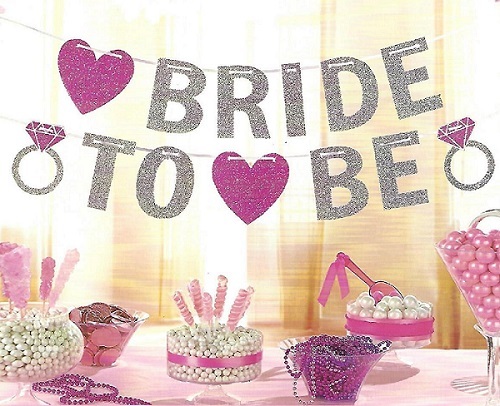 שרשרת אותיות Bride to be בצבע כסף נצנץ
