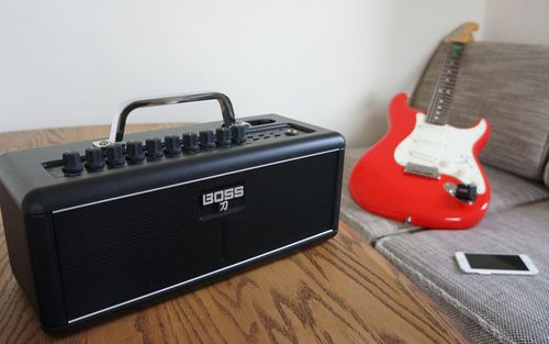 זוית נוספת boss katana air wireless guitar amp