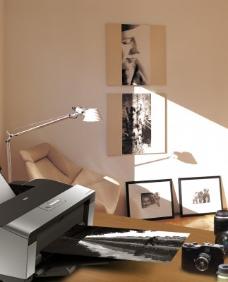 מדפסת הזרקת דיו Epson Stylus Photo R2880