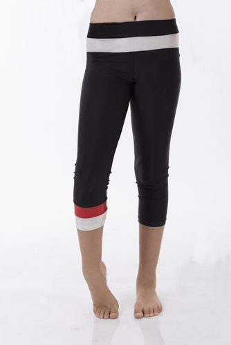 AJ0A7215_front_red_white