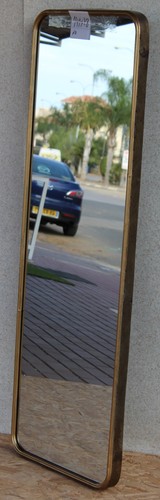 מראה ברזל 141*48 ס